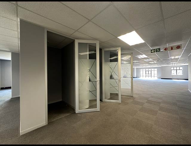 473M² OFFICE TO LET IN SANDTON CENTRAL