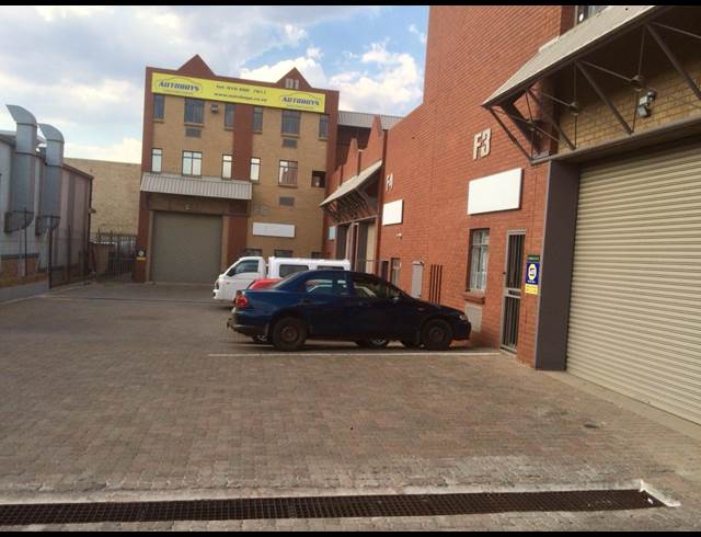 95M² WAREHOUSE TO LET IN STRIJDOMPARK