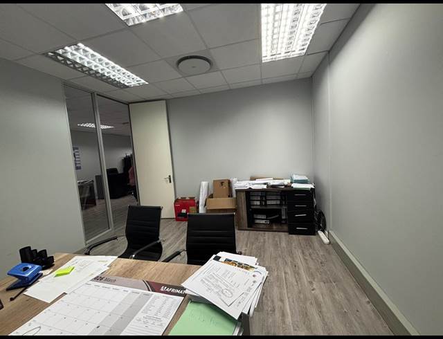 177M² OFFICE TO LET IN UMHLANGA RIDGE