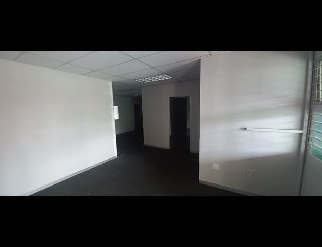 125M² BUSINESS TO LET IN HIGHVELD