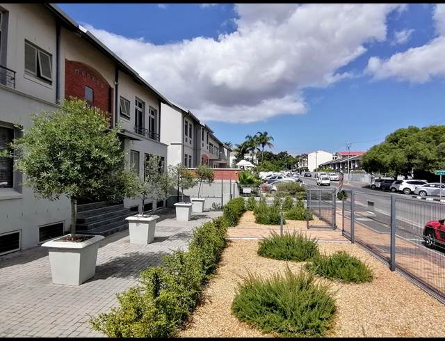 215M² OFFICE TO LET IN DURBANVILLE CENTRAL