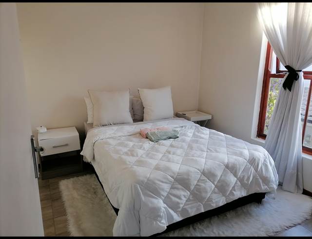2 BEDROOM DUPLEX TO LET IN PARKLANDS NORTH