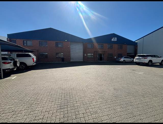 958M² WAREHOUSE TO LET IN SAXENBURG PARK 2