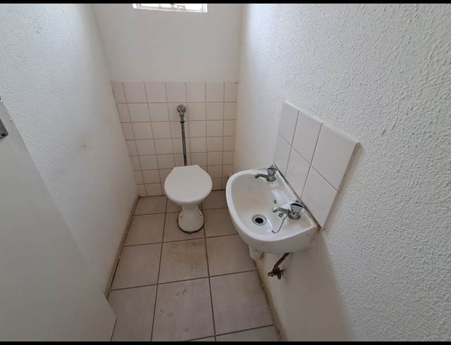 INDUSTRIAL PROPERTY TO RENT IN DUNCANVILLE