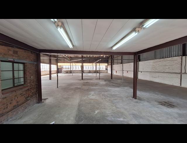 710M² WAREHOUSE TO LET IN ROBERTVILLE