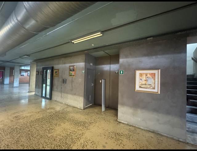 700M² SHOWROOM TO LET IN WYNBERG