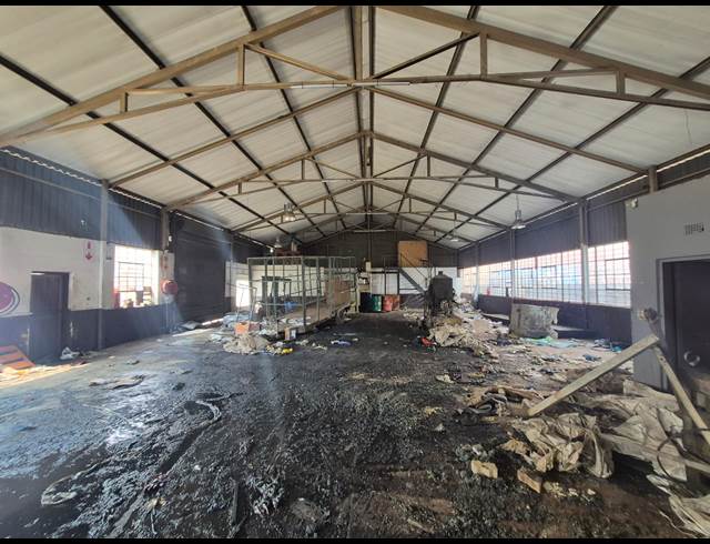 500M² WAREHOUSE TO LET IN ALRODE SOUTH