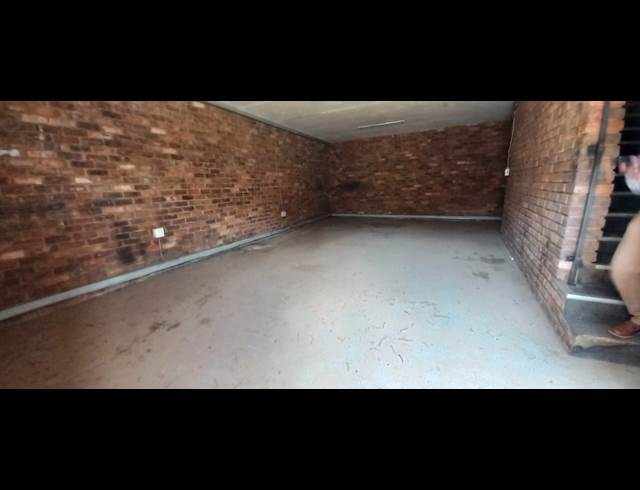 108M² WAREHOUSE TO LET IN GERMISTON NORTH