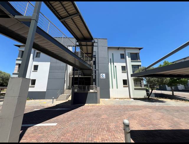 326M² OFFICE TO LET IN HIGHVELD