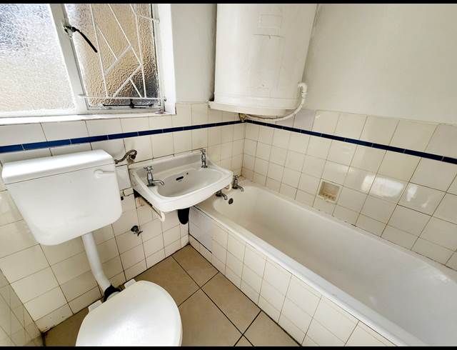 1 bed property to rent in MOWBRAY