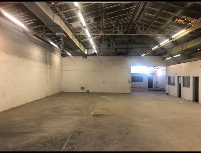 551M² WAREHOUSE TO LET IN BELLVILLE SOUTH