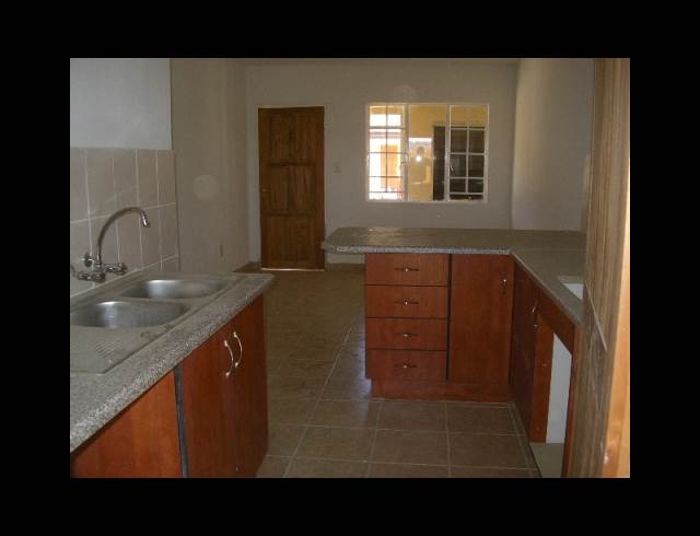 2 bed property to rent in ELSPARK