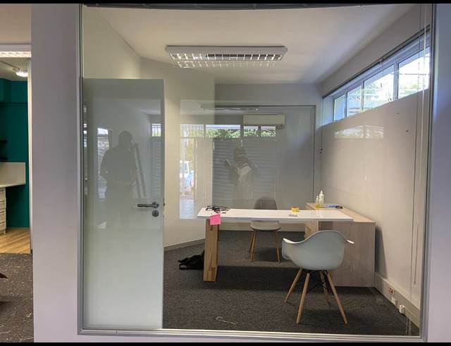 107M² OFFICE TO LET IN WESTLAKE
