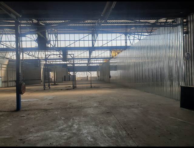 1,458M² WAREHOUSE TO LET IN ISANDO