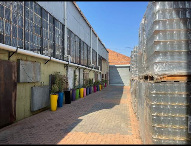 190M² FACTORY TO LET IN SELBY