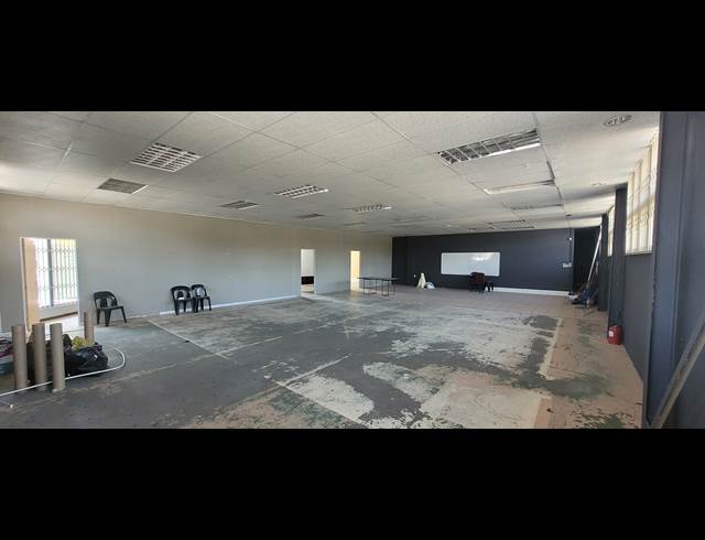 400M² WAREHOUSE TO LET IN NELSPRUIT CENTRAL