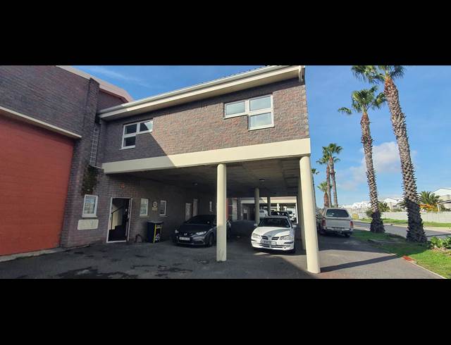 320M² WAREHOUSE TO LET IN KILLARNEY GARDENS