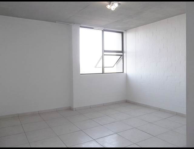 1 bed property to rent in WYNBERG