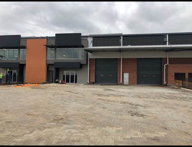 1,727M² WAREHOUSE TO LET IN GOSFORTH PARK