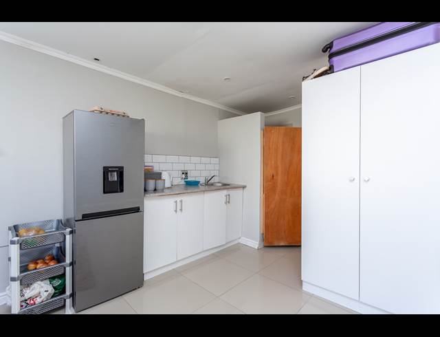 1 BEDROOM FLAT RENTED IN KIRSTENHOF