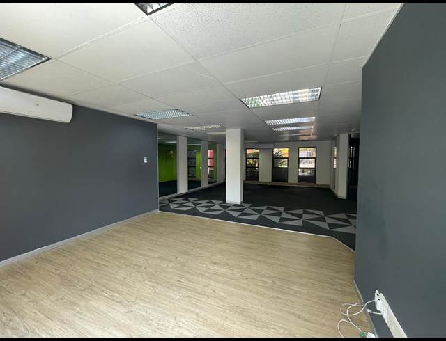 263M² OFFICE TO LET IN HURLINGHAM