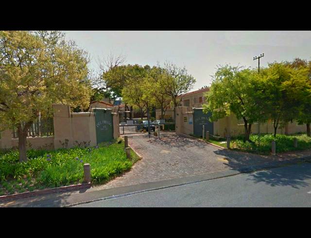 2 bed property to rent in BRYANSTON