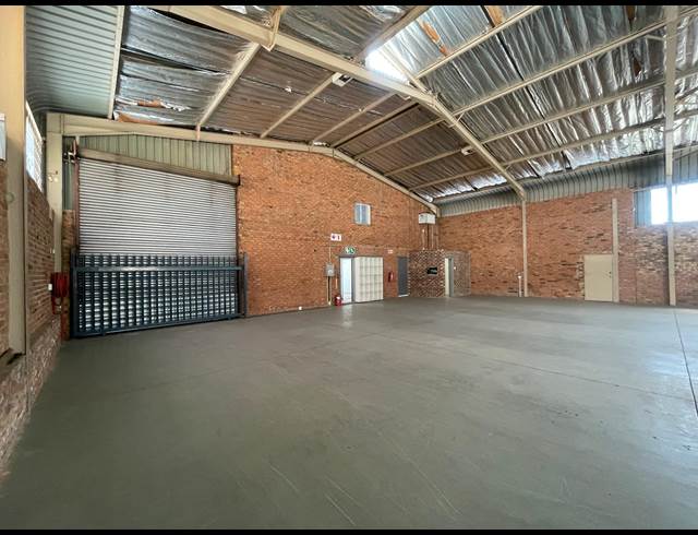 450M² WAREHOUSE TO LET IN HALFWAY HOUSE