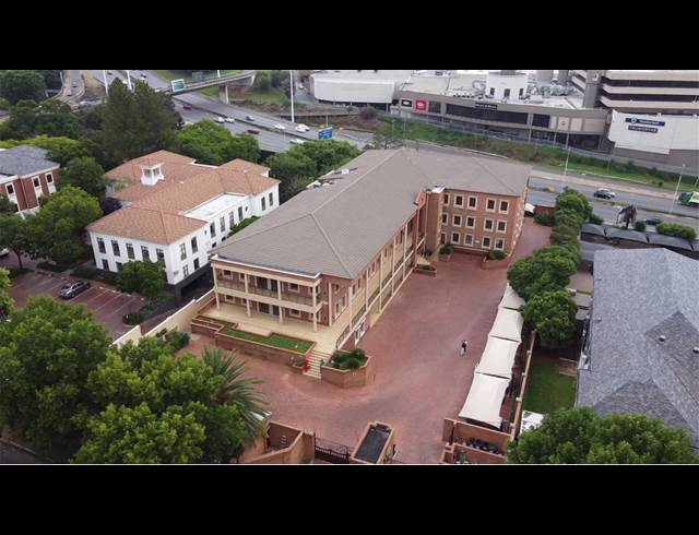 400M² OFFICE TO LET IN HOUGHTON ESTATE