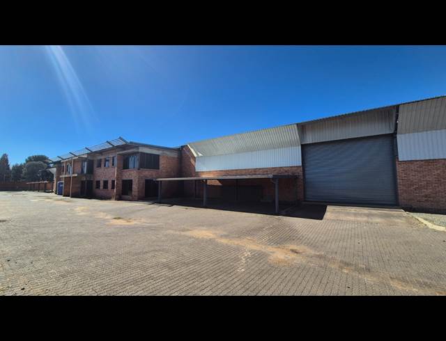 3,200M² WAREHOUSE TO LET IN WITHOK ESTATE