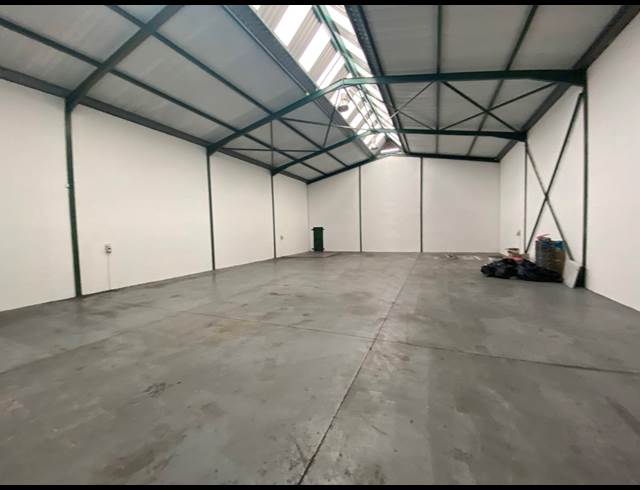 395M² WAREHOUSE TO LET IN KILLARNEY GARDENS