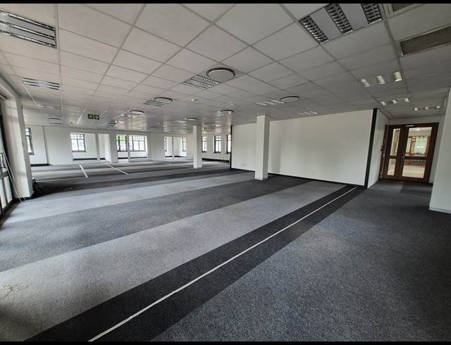 229M² OFFICE TO LET IN SANDTON CENTRAL