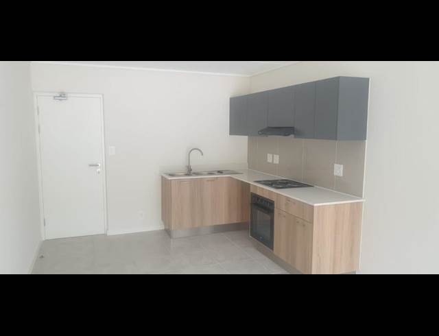 1 BEDROOM PROPERTY TO RENT IN GREENBAY ECO ESTATE