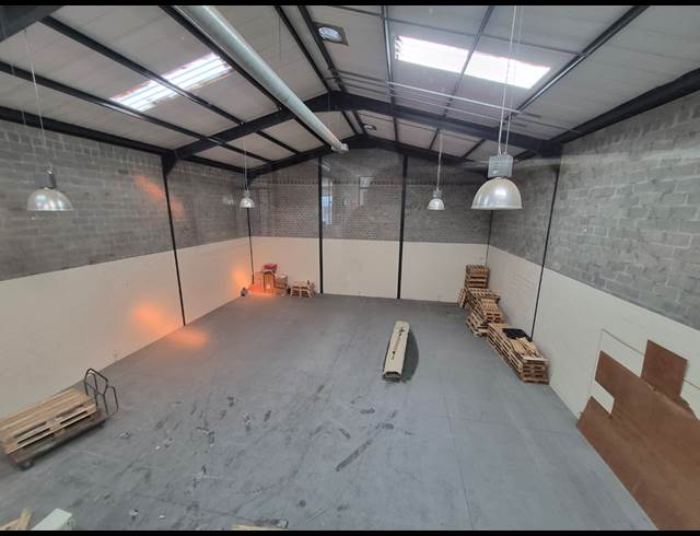 402M² WAREHOUSE TO LET IN MAITLAND