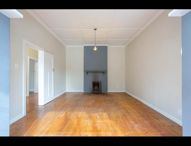 3 BEDROOM FREEHOLD RENTED IN RONDEBOSCH