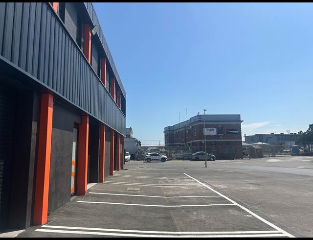 198M² BUILDING TO LET IN MAITLAND