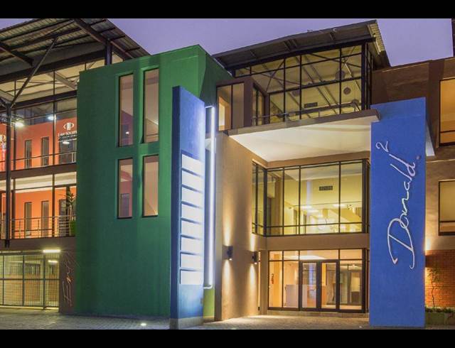 128M² OFFICE RENTED IN VINCENT