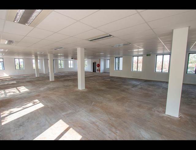 2,272M² OFFICE TO LET IN SIMBA