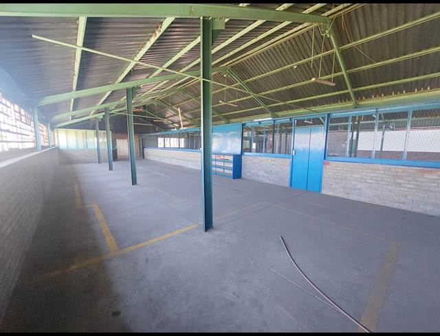 3,000M² FACTORY TO LET IN ANDERBOLT