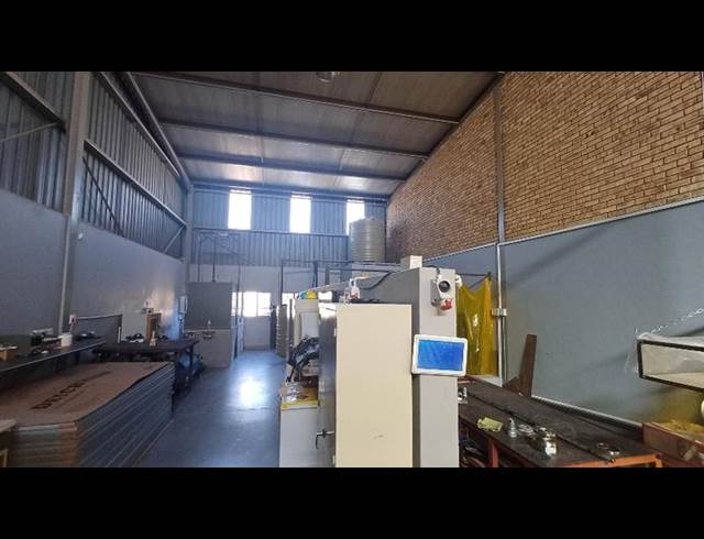 INDUSTRIAL PROPERTY TO RENT IN HENNOPSPARK