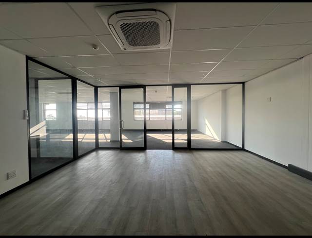 298M² OFFICE TO LET IN SANDHURST