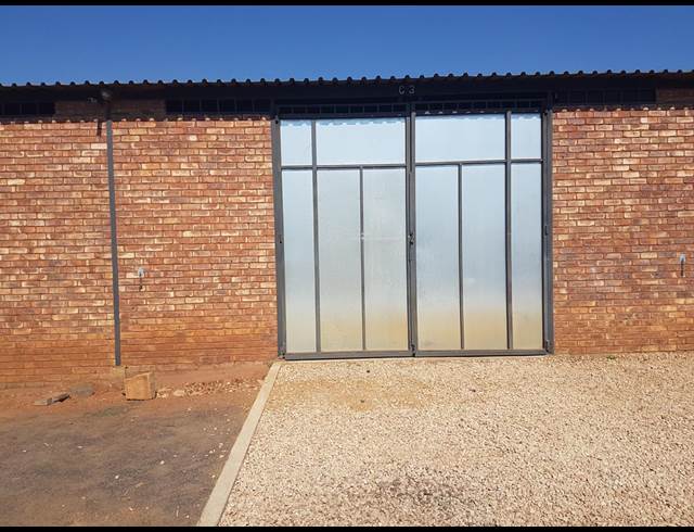 130M² WAREHOUSE TO LET IN ROSSLYN