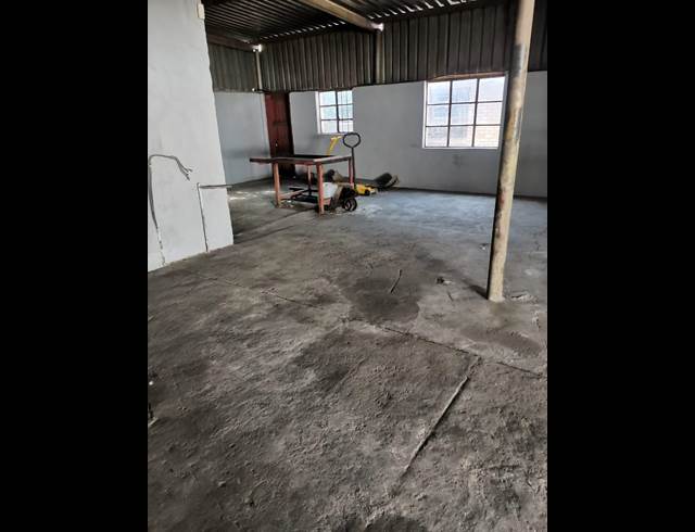 120M² WORKSHOP TO LET IN ALBERTON NORTH