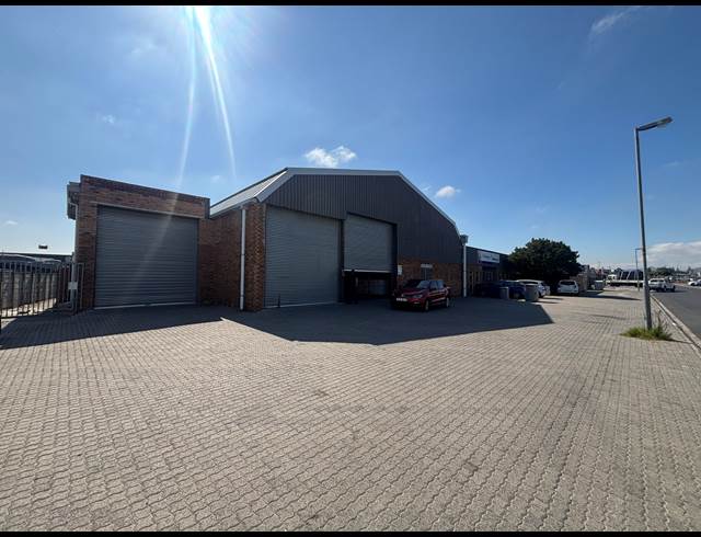 3,170M² WAREHOUSE TO LET IN BRACKENFELL INDUSTRIAL