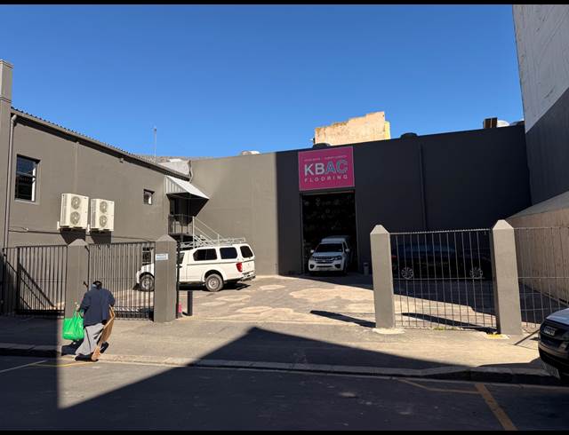 1,239M² WAREHOUSE TO LET IN CAPE TOWN CITY CENTRE