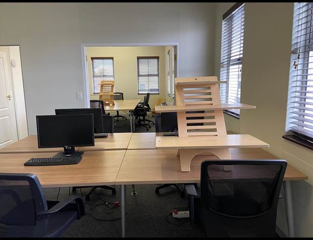 183M² OFFICE TO LET IN WESTLAKE