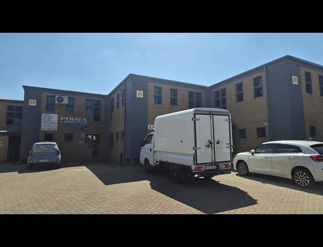175M² WAREHOUSE TO LET IN BARTLETT