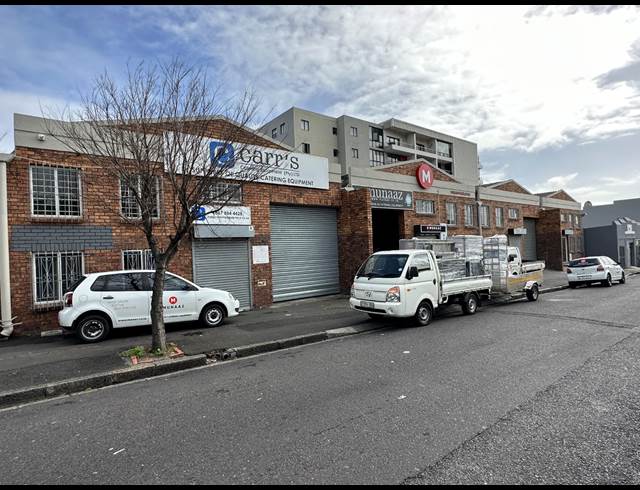 360M² WAREHOUSE TO LET IN WOODSTOCK