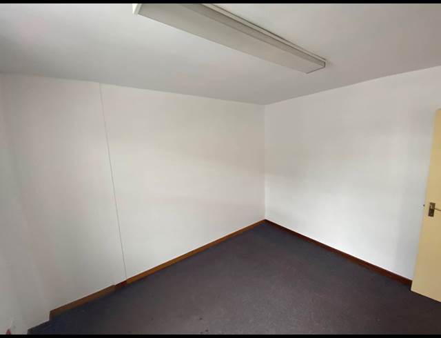 395M² WAREHOUSE TO LET IN KILLARNEY GARDENS