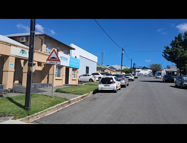120M² OFFICE TO LET IN NAHOON