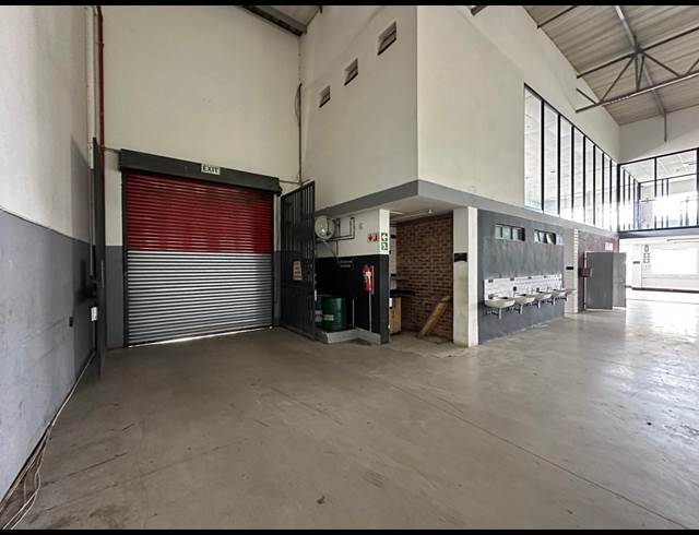 1,160M² WAREHOUSE TO LET IN STRIJDOMPARK
